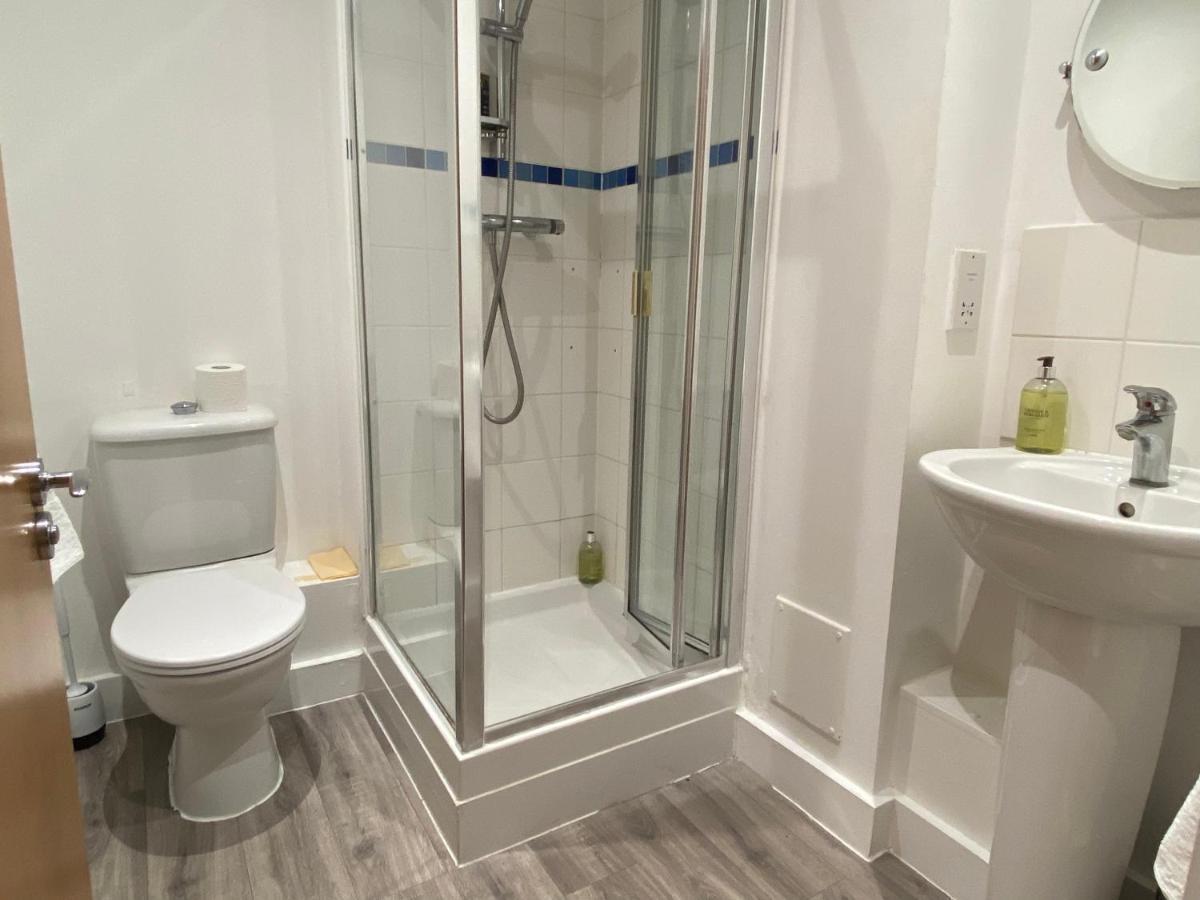 2 Bedroom Near Ocean Village Marina Port Apartment Southampton Exteriör bild