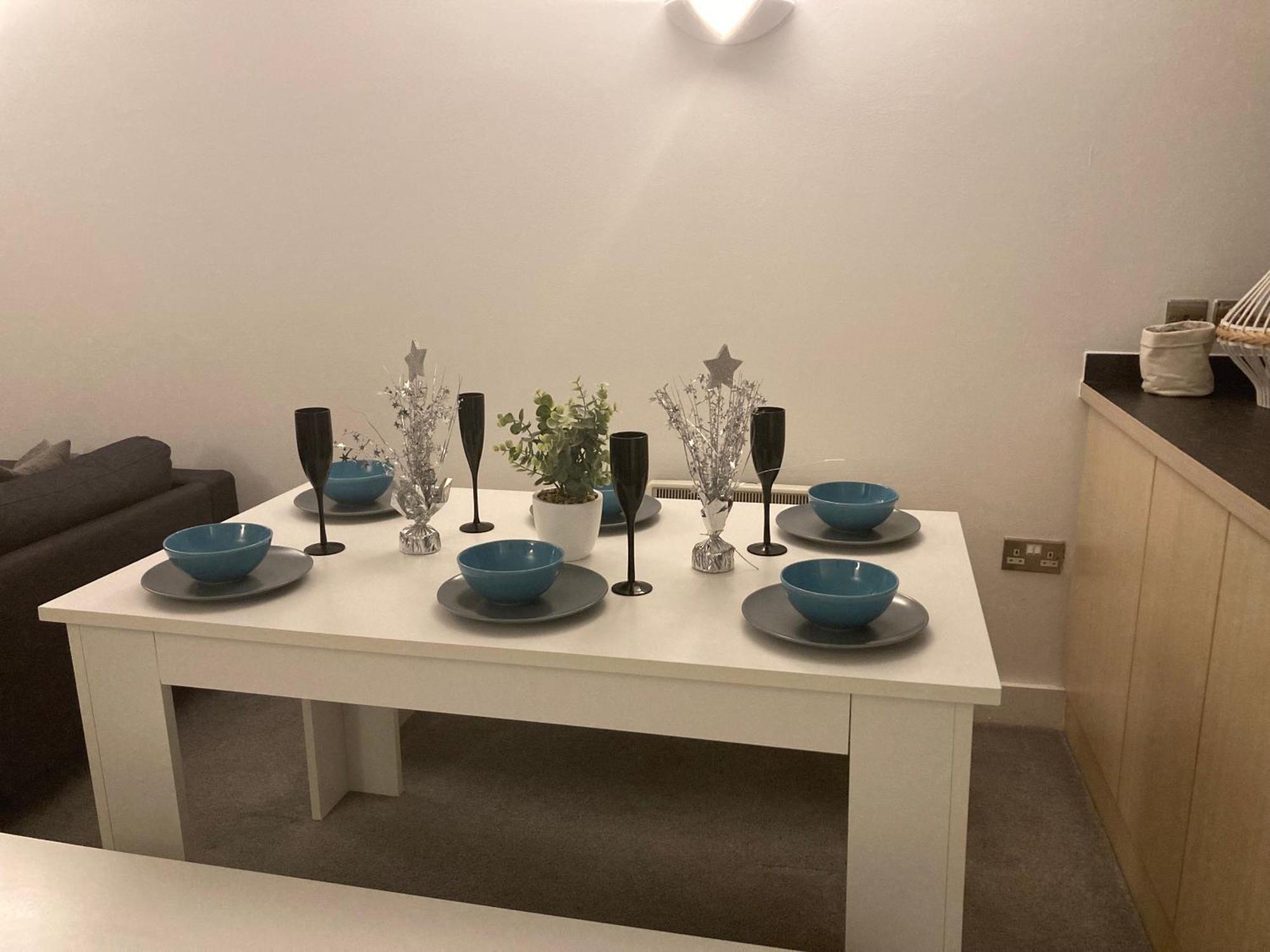 2 Bedroom Near Ocean Village Marina Port Apartment Southampton Exteriör bild