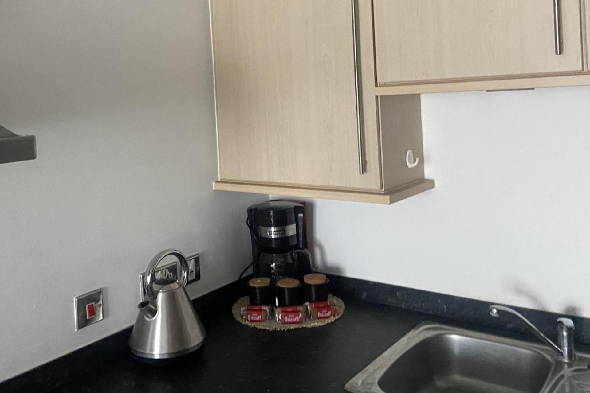 2 Bedroom Near Ocean Village Marina Port Apartment Southampton Exteriör bild